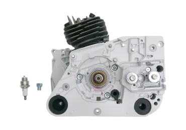 Kompletny profesjonalny półsilnik do pił łańcuchowych Stihl 024 026 MS240 MS260 pojemność 50,2 cm3 moc 3,5 KM