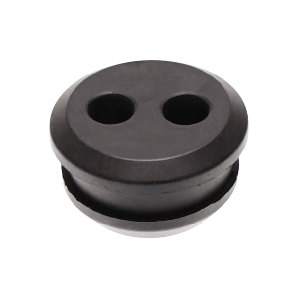 Przelotka zbiornika paliwa do pił łańcuchowych, kos spalinowych i innego sprzętu ogrodniczego średnica 18,0 mm wysokość 12,0 mm otwór na rurki 4,50 mm